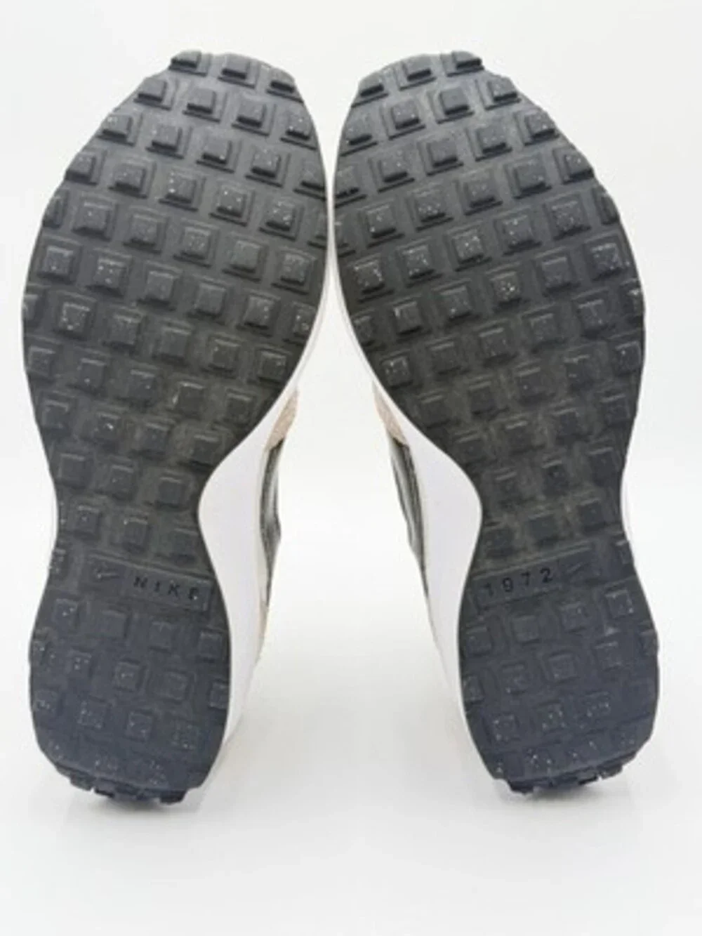 Nike Waffle Debut Women’s Size 9 Running Shoe, Sanddrift Black Phantom White